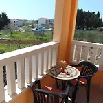 Apartamento By The Sea Sucuraj, Hvar - 11228 *